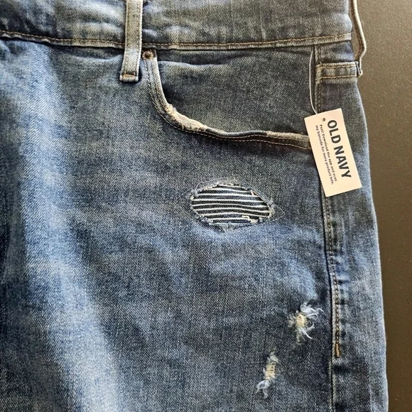 Old Navy High Rise Secret Smooth Pockets Straight Plus Size Button Fly shorts - Picture 4 of 10